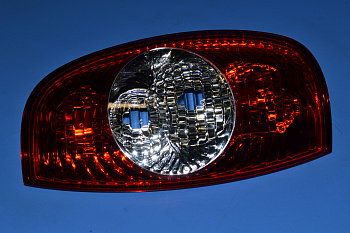 Корпус фонаря 2123 прав нов.образ