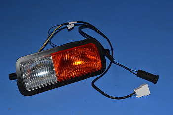 Подфарник 21214 с ДХО бел/желт лев