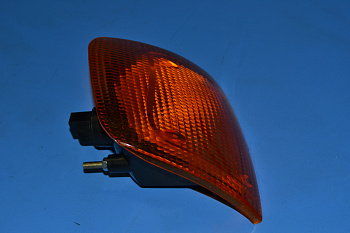 Указатель поворота передний 3110 желтый ОСВАР правый