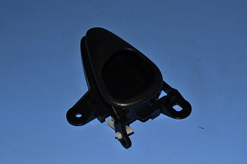 Крючок двери 2123 прав