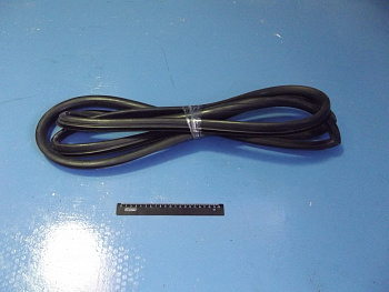 Уплотнитель лобового стекла УАЗ Патриот до 2014 г