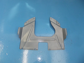 Брызговик двигателя 2105