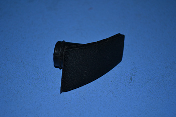 Заглушка подлокотника 3110 верхняя (фигурн.) правая !!!