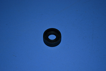 Сальник форсунки в клапанной крышке Камминз 3302 (малый) Аналог В+